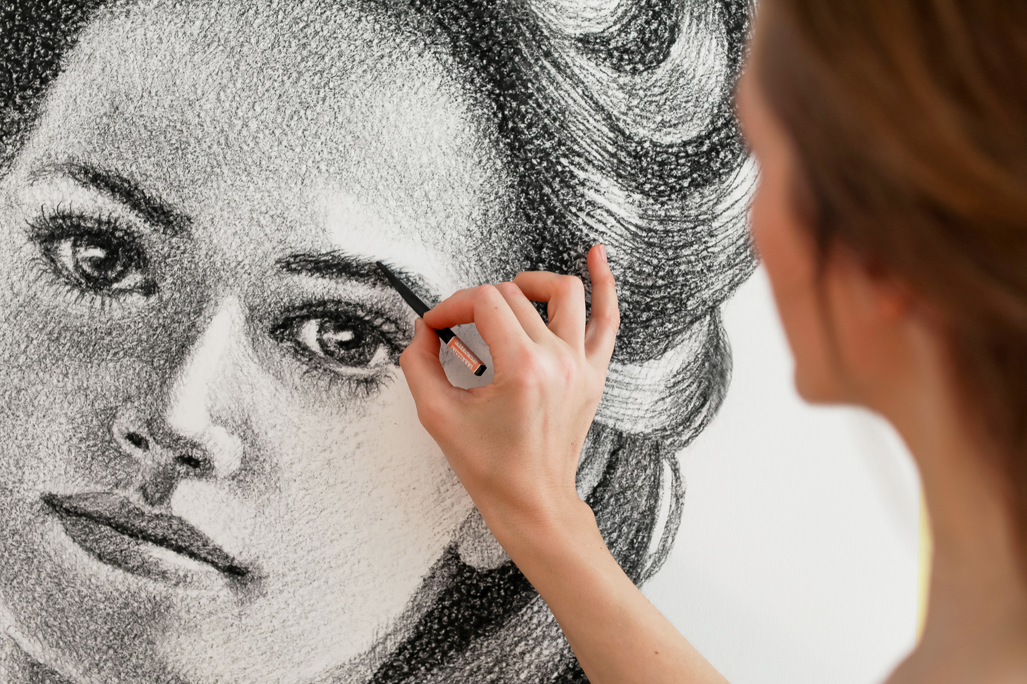 Portrait commission by Atlanta Weiss in her Cologne studio creating bespoke portraiture